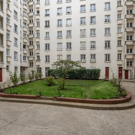 Bright & Calm Near Montparnasse Paris